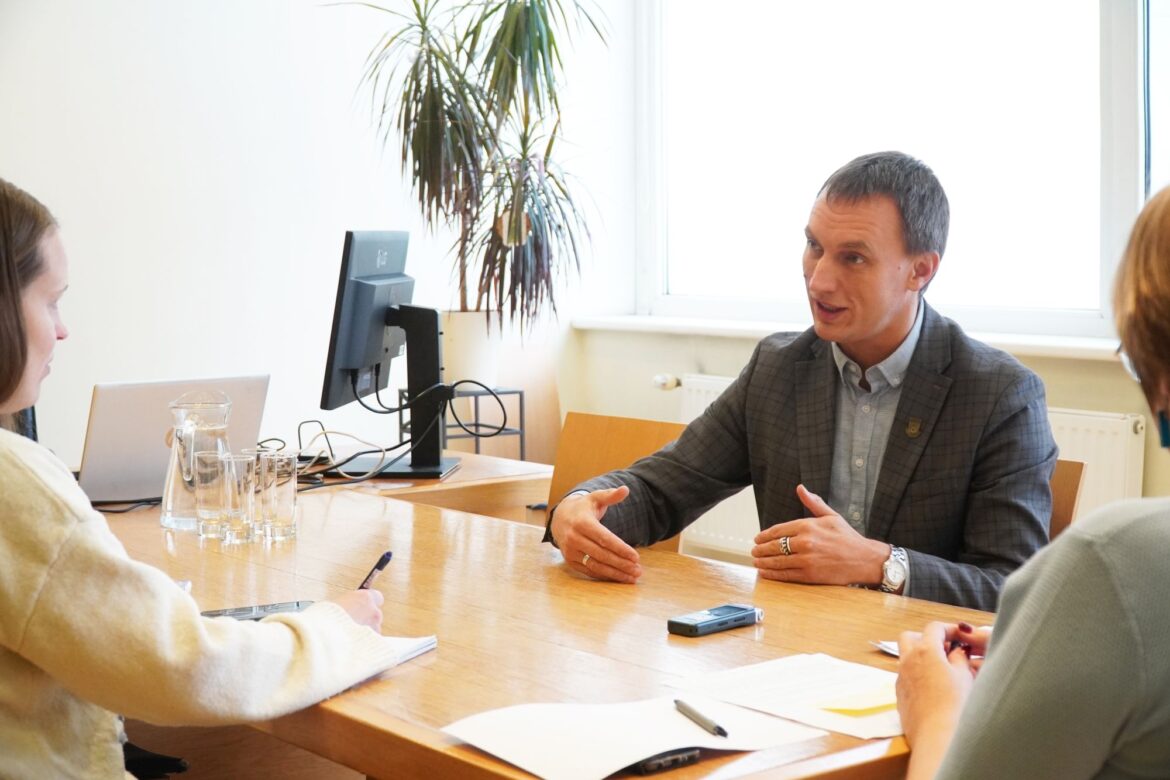 Talsu novada mērs Ansis Bērziņš: «Mums ir jāsaka «nē», lai nepieļautu jaunu krīzi»