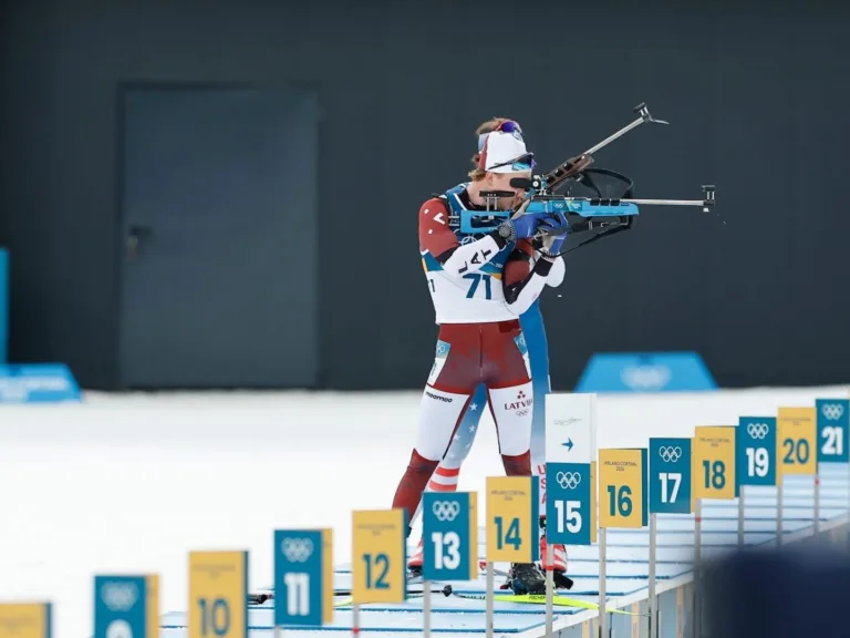 Biatlonists Rihards Lozbers iegūst 88. vietu