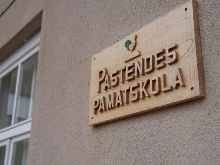 Anonīmu draudu dēļ evakuēta Pastendes pamatskola