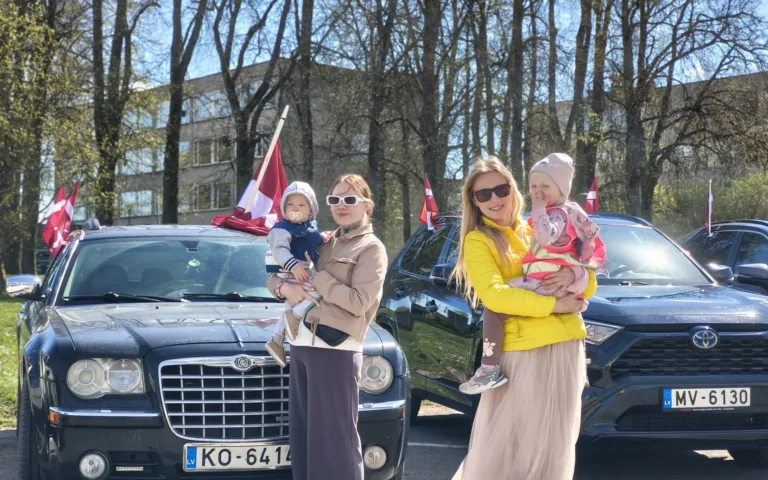 Talsu novadā vienojas patriotiskā karogu braucienā; raksts+fotogalerija
