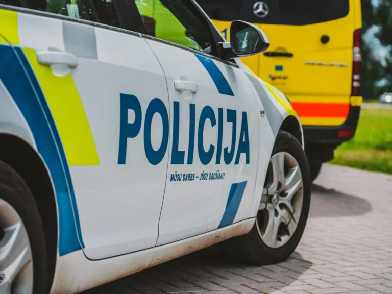 Pabeigta izmeklēšana kriminālprocesā par vīrieša nolaupīšanu Talsu novadā