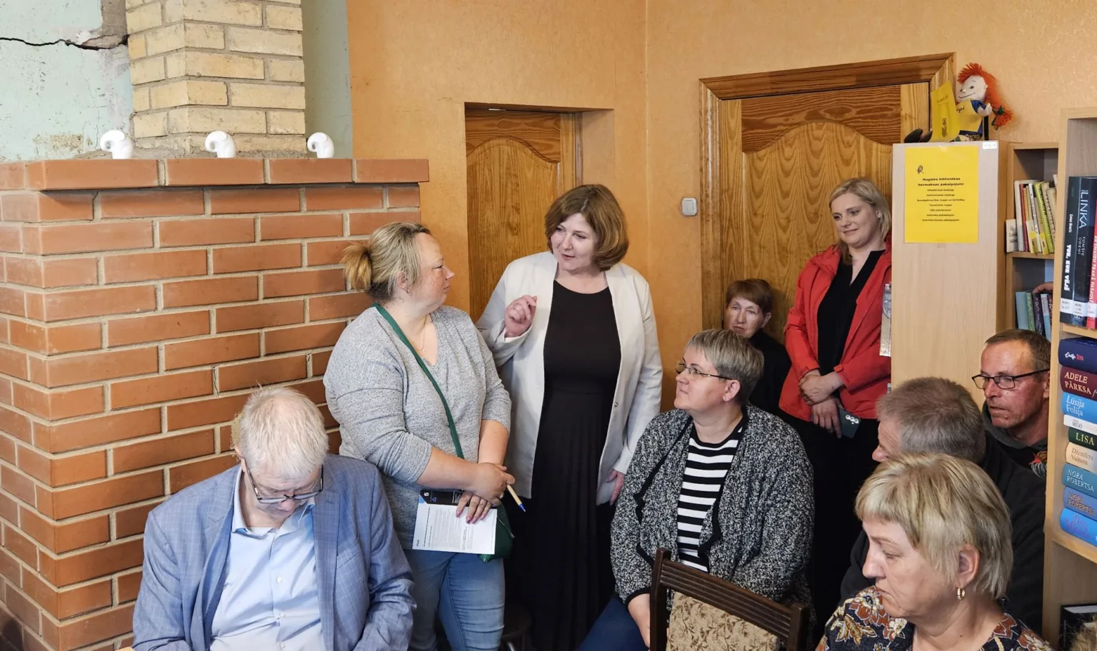 Ārlavas pagasta iedzīvotāji cer uz sakārtotiem ceļiem