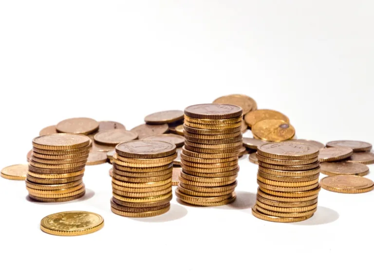 Kāpēc finanšu pakalpojumu salīdzināšana kļūst par gudru ieradumu?
