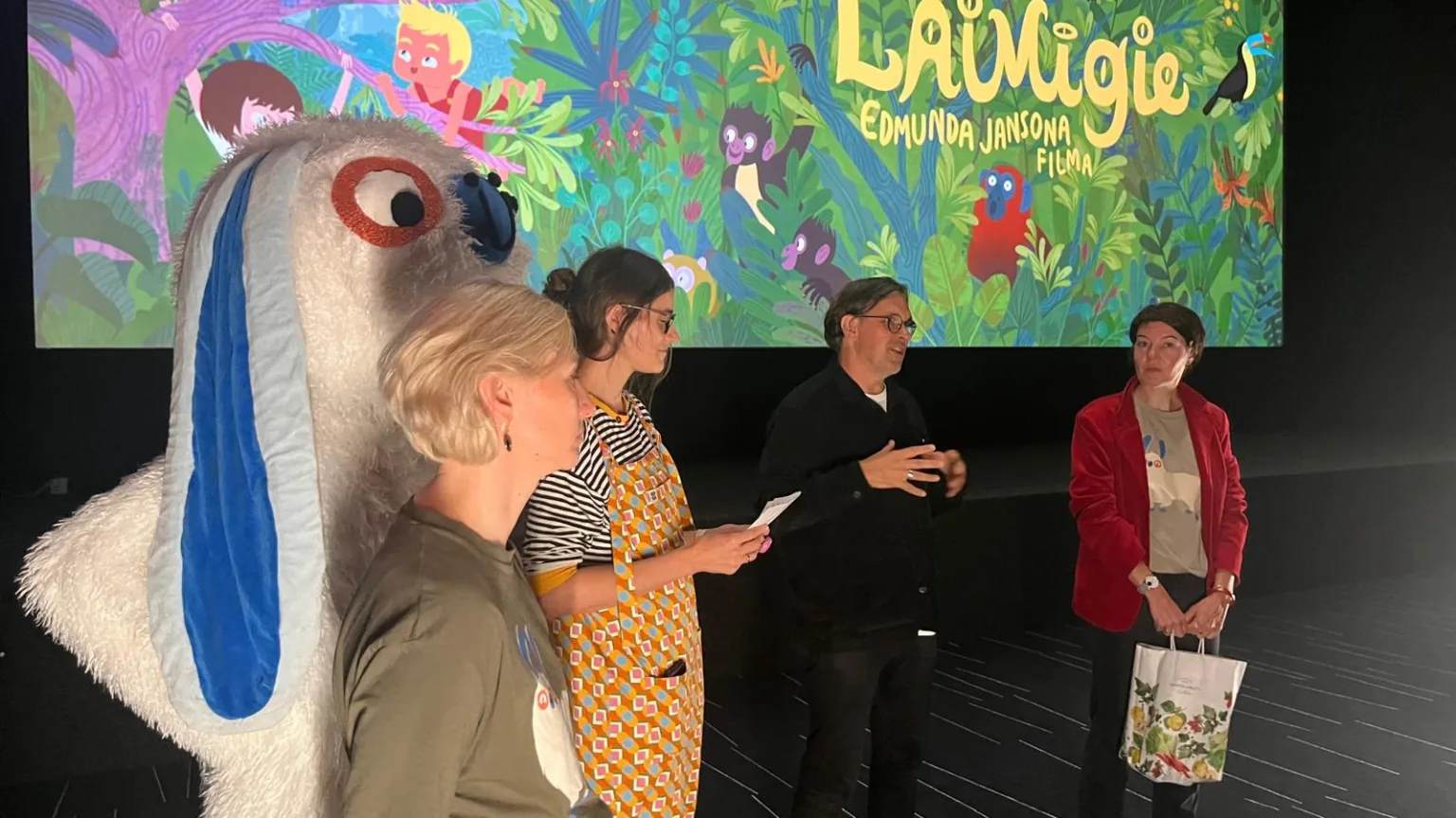 Animācijas filmas “Laimīgie” radošā komanda aicina uz īpašu seansu Talsos