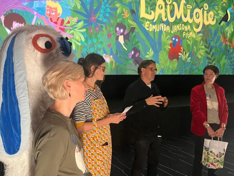 Animācijas filmas “Laimīgie” radošā komanda aicina uz īpašu seansu Talsos