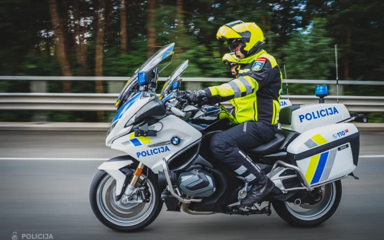 ROADPOL Drošības dienās policija pastiprināti uzraudzīs satiksmes uzraudzību